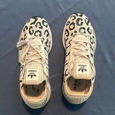 Adidas Originals Cheetah Style! Casual Leopard Print Sneakers With Cushioned Footbed, Cheetah Style, Adidas Originals Shoes, Adidas Shoes Originals, Womens Running, Shoe Fits, Pinterest Closet, Shoes Brand, Dream Shoes