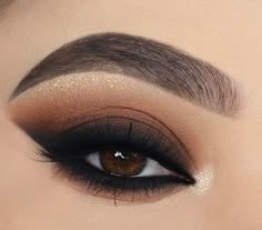 Eyeshadow Makeup Natural, Makeup Look Glam, Makeup Mood Board, Black Smokey Eye Makeup, Brown Eye Makeup, Shadow Design, Women Eyes, Makeup Ojos, Eyeliner Techniques