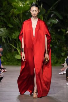 Spring 2023 Ready To Wear, Kaftan Designs, Mode Kimono, 2023 Ready To Wear, Michael Kors Collection, Spring 2023, Fashion Show Collection, New York Fashion Week, New York Fashion