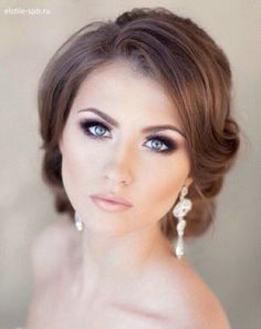 Softly pinned back and up could be what you need as well for something more sophisticated and romantic. Bridal Smokey Eye Makeup, Make Up Sposa, Soft Wedding Makeup, Amazing Wedding Makeup, Gorgeous Wedding Makeup, Best Wedding Makeup, Wedding Makeup Tips, Wedding Day Makeup