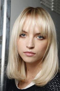 Blonde Hair Colour Shades, Haircut 2022, Runway Hair, Old Hairstyles, Bare Lip, Platinum Hair, Hair Affair, Natural Eyelashes, Hair Blog