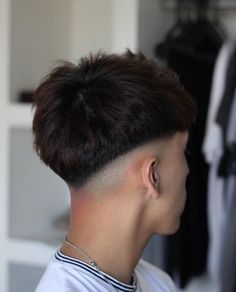 Mens Hairstyles Fringe, Fade Haircut Curly Hair, Bang Man, French Crop, Mens Hairstyles Fade, Mens Haircuts Short Hair, Low Fade Haircut