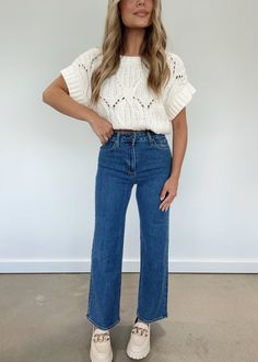 Just Black Staple Dark Denim – Lane 201 Women's Fashion Teacher Outfits, Business Casual Trendy Summer, Outfits For 21 Year Old Women, Year End Function Outfit Ideas, Dr Visit Outfit, Fall Attire For Women Casual, Southern California Summer Outfits, Cute Work Outfits Jeans, Nice Outfit With Sneakers