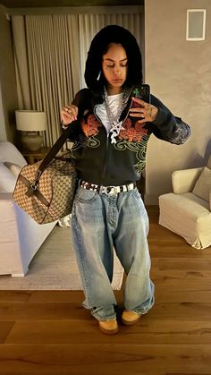 gio Street Style Outfits Casual, Fly Outfit, Downtown Outfits, Outfit Inspo Casual, Streetwear Fashion Women, Swaggy Outfits, Cute Everyday Outfits, Cute Simple Outfits, Really Cute Outfits