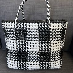 Brand New With Tag Most Wanted Handbag Vived Bascet Design Black/White Color Dual Handles 7” Drop Approximately 14”L X 12.5”H X 6”W Roomy And Durable Go To Beach Piknik Or Shopping Washable Made Of Recycled Polyester New To My Collection! Pet & Smoke Free Home Please See My Entire Collection White Top Handle Satchel For Beach, White Satchel With Braided Handles For Everyday Use, White Straw Bag With Top Handle, White Tote Bucket Bag With Top Carry Handle, White Beach Bag With Top Carry Handle, Casual White Box Bag For Shopping, White Straw Bag With Top Carry Handle, White Square Bucket Bag With Handles, White Satchel With Top Carry Handle For Beach