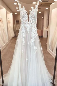 A-Line V-neck Chiffon Lace Open Back Long Wedding Dresses With Split - Biztunnel Split Wedding Dress, Dresses With Appliques, Floor Length Wedding Dress, Sweetheart Wedding Dress, Table Ronde, Dresses Lace, Satin Wedding, Bride Look, Long Wedding Dresses