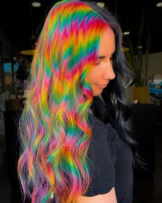 Split Rainbow Hair, Split Dye Vivid, Rainbow Split Dye Hair, Splat Hair Dye Ideas, Rainbow Prism Hair, Prism Hair, How To Make Hairstyle, Splat Hair Dye, Hair Color Placement