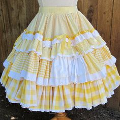 Barn Dance Outfit, Squared Clothes, Belly Dancer Costumes, Cowgirl Dresses, Yellow Gingham