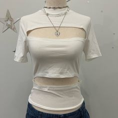 Size: M But May Fit A S Best Brand: Yesstyle Condition: Brand New I Never Wore It! Measurements Laying Flat: Bust: 13.5“ Length: 16“ Collar: 7“ Sleeve Length: 7“ Fabric Is Very Soft! Very Cropped Top, Edgy Crop Tops, 2000 Tops, Upcycling Shirts, Aesthetic Tops, Cute Grunge, Rave Style, Fits Streetwear, Streetwear Tops