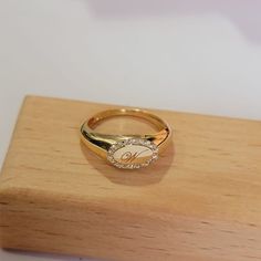 14k Gold Signet Ring, Big Diamond Engagement Rings, Engraved Signet Ring, Simple Necklace Designs, Signet Ring Gold, Oval Signet Ring, Pinky Signet Ring, Pebble Jewelry, Fingerprint Ring