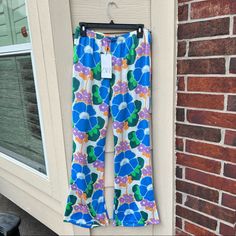 Reposhing This Item. These Are Perfect, But I Wanted A Looser Fit So I Had To Size Up. High-Waisted Flowy Pants With Elastic Waistband. Back Patch Pockets. Size: Small Brand New With Tags Retro, Eclectic, Light, Flowy Questions? Leave A Comment Below! Blue Floral Print Pants For Spring, Spring Blue Floral Print Pants, Blue Beach Pants For Spring, Blue Floral Print Pants For Day Out, Blue Floral Print Trousers, Blue Floral Print Ankle-length Pants, Blue Floral Print Long Pants, Spring Blue Floral Print Bottoms, Zara Beach Pants With Elastic Waistband