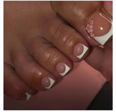 White Press On Toe Nails, French Tip Toes, Press On Toenails, Fake Toenails, Acrylic Toes, Acrylic Toe Nails, Pretty Toe Nails, Pink Toes, Nagel Tips