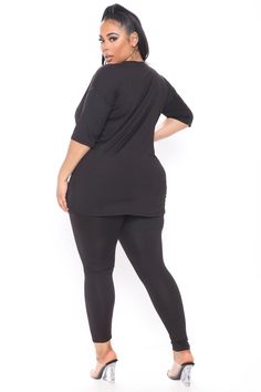 Available In Black. Legging Set Short Sleeve Oversized T-Shirt Leggings Stretch 90% Polyester, 10% Spandex Imported | Weekend Vibes Legging Set in Black size XS by Fashion Nova White Dresses For Women, Review Fashion, Loungewear Women, Plus Size Models, Plus Size Leggings, Curve Dresses, Weekend Vibes, Womens Loungewear, Oversized T Shirt