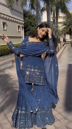 Traditional Prom Dresses Indian, Indian Wedding Outfits Sharara, Indian Simple Suits, Soft Silk Dress Designs, Punjabi Suits Aesthetic, Modern Desi Outfits, Winter Punjabi Suits, Aesthetic Punjabi Suits, Aesthetic Sharara Outfit