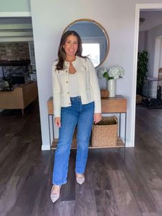 straight-leg-jeans-outfit Crop Top Outfit Ideas, Cargo Pants Outfit Ideas, Stylish Cargo Pants, Top Outfit Ideas, Crop Top Outfit