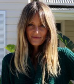 Light Brown Hair With Fringe, Effortless Bangs, 70s Hair Bangs Fringes, Kristen Bell Bangs, Slight Fringe Bangs, Jane Birkin Bangs Fringes, Fringe Styles, Soft Fringe, Fresh Hair