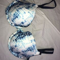 Victoria’s Secret Demi Bra In Amazing Condition, Never Worn , Has No Signs Or Wear . Size 36 D Demi Bra, White Tie, Women's Intimates, Victoria’s Secret, Blue White, Victoria's Secret, Tie Dye, Blue And White, Dye