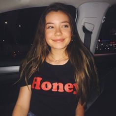 Lilo Pelekai, Sophia Birlem, Honey Shop, Cute Brunette, Types Of Girls, Brunette Girl, Cute Poses For Pictures, Cute Poses, Insta Photo Ideas