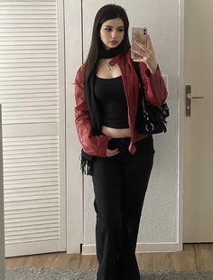 First Date Fits Aesthetic, Aesthetic Dark Outfits, Vampy Outfits Aesthetic, Simple Goth Outfit Winter, Dark Red Outfit Ideas, Dark Color Outfits, Casual Dark Feminine Outfits, Outfits With Red, Vampy Outfit