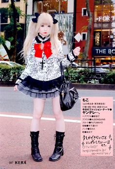 japanese fashion 90s Harajuku Fashion, 90s Japanese Street Fashion, 90s Harajuku, Kei Visual, Fashion Goth, Harajuku Girls, Fashion 90s