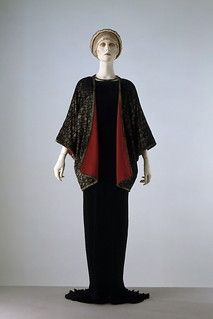 Fortuny Dress, Isadora Duncan, 1920 Fashion, Evening Jacket, Shorts Style, Evening Jackets