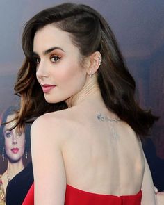 Peinados de Lily Collins para usar en la fiesta de Año Nuevo Hollywood Glam Hair, Beauty Chair, Medium Length Curly Hair, Evening Hairstyles, Ball Hairstyles, Hairstyles For Layered Hair, Best Wedding Hairstyles