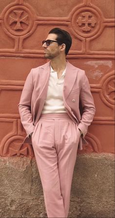 Pink Double Breasted Suit Men, Colorful Suits Men Aesthetic, Men Pastel Outfit, Pastel Suits For Men, Pink Blazer Men, Colorful Suits, Wedding Guest Outfit Men, Formals For Men, Italian Style Wedding