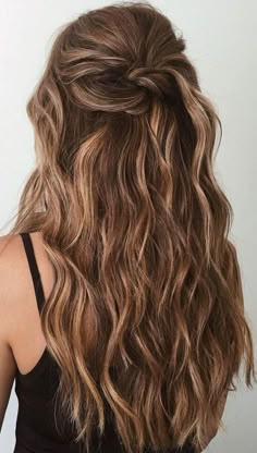 Hair Brunettes, Winter Hair Care, Hair Colors For Brunettes, Colors For Brunettes, Warm Brown Hair, Golden Brown Hair, Honey Brown Hair