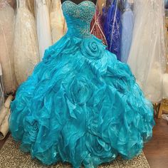 Aqua Quinceanera Dresses, Teal Quinceanera Dresses, Teal Ball Gown, Teal Dress For Wedding, Turquoise Wedding Dresses, Cream Prom Dresses, Corset Fits, Turquoise Prom Dresses, Silk Wedding Gown