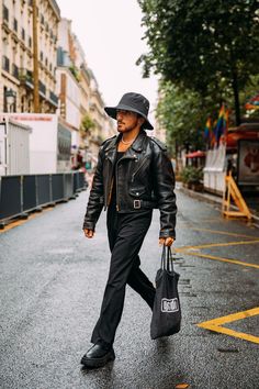 Checkered Suit, Paris Vogue, Dior Men, Street Style Photos, Paris Fashion Week Street Style, La Fashion Week, Street Style Trends, The Best Street Style, Best Street Style