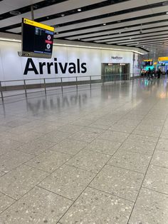 #EuroChauffeursLondon #EuroCar #Eurocarservice #London #Londontour #visitlondon #TravelWithEase #LuxuryTravel #HeathrowAirportTransfers #HeathrowAirport Heathrow Airport Snapchat, Heathrow Airport Aesthetic, Airport Heathrow, Airport Signage, Airport Video, Airplane Interior, Marriot Hotel, Background Plain