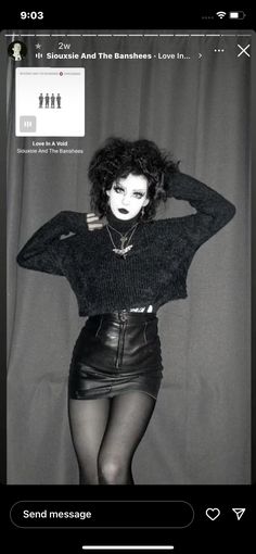 Vintage Goth Makeup Looks, Trad Goth Outfits For School, Trad Goth Outfit Inspiration, Trad Goth Fashion 80s, Summer Trad Goth Outfits, Retro Goth Outfits, Goth Ideas Outfit, Gothic Outfit Ideas For School, Simple Trad Goth Outfits