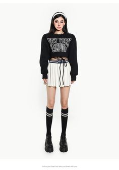 Applicable age: 18-24 years old size: one size Pattern: Letters/Numbers/Text Collar: round neck Style: Commuter color: black Sleeve Type: Regular Combination form: single piece Item number: X22W5858 Season of the Year: Winter 2022 Sleeve Length: Long Sleeve Style: Hedging Thickness: Regular Length: short Clothing version: loose Material composition: cotton Black Trendy Cropped Sweater For Streetwear, Trendy Black Cropped Sweater For Streetwear, Sporty Black Cropped Sweater For Streetwear, Casual Black Cropped Sweater For Streetwear, Seasons Of The Year, Winter 2022, 24 Years Old, Size Pattern, Single Piece