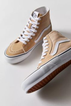 Vans Shoes High Tops Beige, Hi Top Vans Outfit, Space Oc, Peach Vans, Hi Top Vans, White High Top Vans