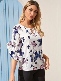 Moda 2024 BLUSAS BONITAS 100”Ideas De blusas bonitas MODELOS casuales 23/24 Summer Blouses, Street Style Outfit, Fashion Tops, Long Skirt, Floral Tops, Types Of Sleeves