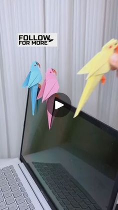 Origami Parrot, Paper Craft Videos, Story Post, Origami Jewelry, Origami Bird, Trending Reels, Crafts For Seniors, Origami Animals, Mehandi Design