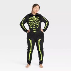 Nwot Hyde & Eek! Boutique Black Women's Glow-In-The-Dark Skeleton Halloween Union Suit Pajamas. I Also Have Men's Medium And Xlarge And Child's Xs In This Set. Create A Glowing Halloween Look With The Glow-In-The-Dark Skeleton Halloween Matching Family Union Suit Pajama From Hyde & Eek! Boutique. This Black Union Suit Is Covered With A Skeletal Print That Glows In The Dark For A Creepy Look. Complete With A Hood, This Pajama Suit Is Made From Soft And Lightweight Fabric In An Ankle Length For A Halloween Matching, Union Suit, Pajama Suit, Skeleton Halloween, Halloween Looks, Skeletal, Easy Wear, Black Green, Glow In The Dark