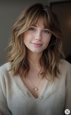 Messy Bangs Medium Hair, Effortless Lifestyle, Bangs With Medium Hair, Haircuts For Medium Hair, Haircuts With Bangs, Shoulder Length Hair, Elegant Hairstyles, Medium Length Hair Cuts, Hair Transformation