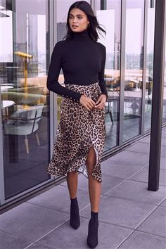 Lipsy Satin Leopard Wrap Midi Skirt Autumn Skirt Outfit, Leopard Print Skirt Outfit, Midi Rock Outfit, Wrap Skirt Outfit, Stylish Midi Skirt, Printed Skirt Outfit, Autumn Skirt, Leopard Print Outfits, Skirt Outfits Fall