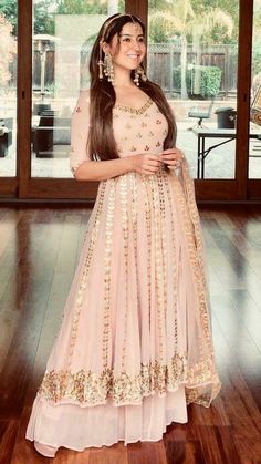 Plus Size Gowns Indian, Orang India, Bridesmaid Dresses Indian, Designer Anarkali Dresses, Georgette Gown, Butterfly Net, Traditional Gowns, Cotton Gowns