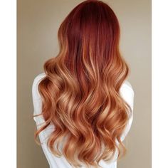 Bright Red Hair Color, Red Balayage Hair, Cheveux Oranges, Red Balayage, Strawberry Blonde Hair Color