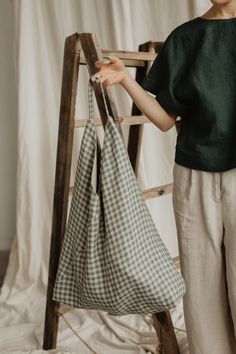 Summer Beach Linen Canvas Bag, Linen Tote Canvas Bag For Beach, Rectangular Linen Canvas Bag For Beach, Summer Cotton Bag For Picnic, Cotton Summer Picnic Bag, Cotton Picnic Bag For Summer, Plaid Travel Bag For Summer, Everyday Plaid Bags For Summer, Everyday Summer Plaid Bag