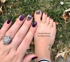 Toenail Polish Designs, Color Street Fall, Color Street Mixed Mani, Nail Pedicure, Nail Color Combos, Mixed Mani, City Nails, February Nails, Accent Nail