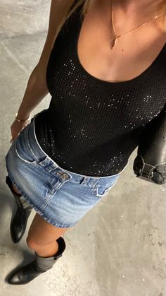 @ilariaapallaro on ig ☆ Outfit Discoteca Night Summer, Nye Outfits Cold, Outfit Inspo Party, Frat Party Outfit, Trendy Outfit Inspo, Fiesta Outfit, Party Fits, Looks Party, Night Out Outfit