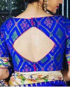 Triangle shape Blouse Mn Saree Blouse Back Designs, Designer Blouse Ideas, Saree Blouse Back, Blouse Back Neck Design, Indian Blouse Designs, Back Neck Design, Blouse Back Neck