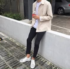 Korean Men Fashion, Kpop Fashion Men, Minimalist Moda, Minimalist Fashion Men, Style Moodboard, Trendy Streetwear