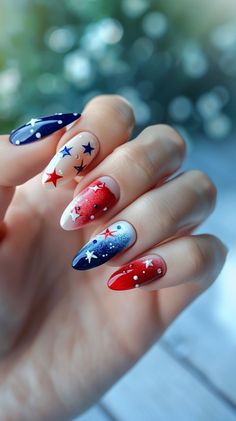 37 Dazzling July 4th Nail Designs to Light Up Your Look Fourth Of July Nail Ideas, White Blue Nails, Red White Blue Nails, Spring Nail Sets, July 4th Nails, Nail Inspo Pics, 4th Of July Nail