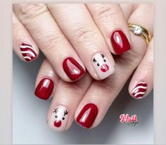 Christmas Nails For Kids Short Nails, Nails For Kids Cute Short Christmas, Rudolph Nail Art, Christmas Nails Short Reindeer, Christmas Biab Nails, Christmas Presents Nail Art, Reindeer Nail Art, Polka Dot Nail Art Designs, Chloe Nails