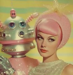 Vintage Futurism Aesthetic, Space Cakes, Retro Futurism Fashion, 60s Space Age, Vintage Futurism, Futurism Fashion