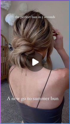 Ella Langley, Messy Hair Look, Vegas Hair, Weekend Hair, Easy Messy Bun, Perfect Bun, Messy Bun Tutorial, Lazy Hairstyles, Messy Updo